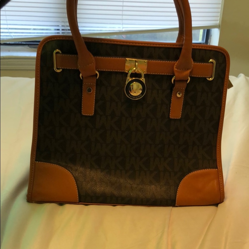 Wendy Keen tote with strap